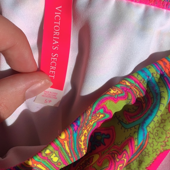 Victoria’s Secret Bikini Set - Picture 2 of 4